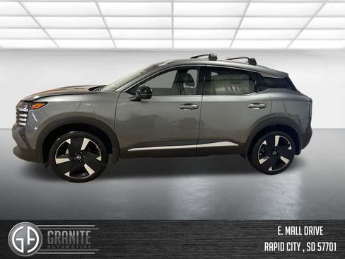 New 2026 Nissan Kicks SR w/ Cold Weather Package AWD/4WD image 2