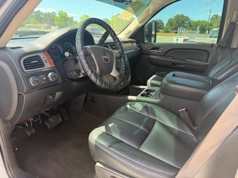 Used 2008 GMC Sierra 3500 SLT w/ Convenience Package AWD/4WD image 12