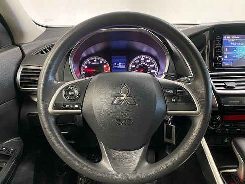 Used 2020 Mitsubishi Eclipse Cross ES image 17
