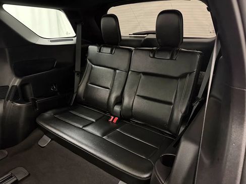 Used 2020 Ford Explorer ST w/ Premium Technology Package AWD/4WD image 36