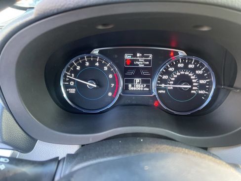 Used 2017 Subaru Forester 2.5i Premium image 10