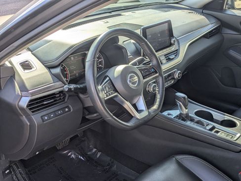 Used 2019 Nissan Altima 2.5 SL FWD image 13