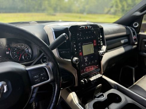 Used 2019 RAM 2500 Laramie AWD/4WD image 13