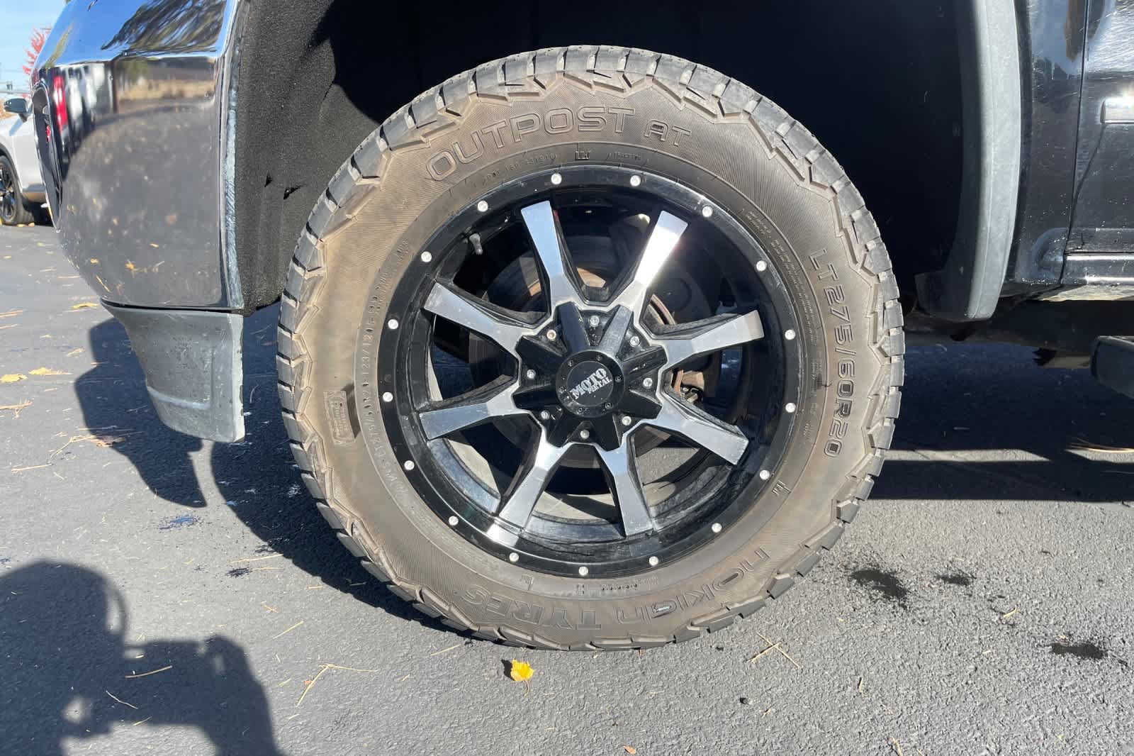 Used 2015 GMC Sierra 2500 SLT w/ Duramax Plus Package AWD/4WD image 15