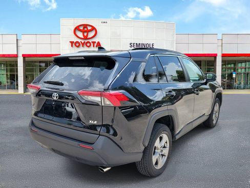 Used 2024 Toyota RAV4 XLE FWD image 3