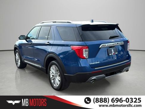 Used 2020 Ford Explorer Limited w/ Equipment Group 310A AWD/4WD image 3