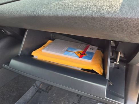 Used 2024 Toyota Corolla LE FWD image 18