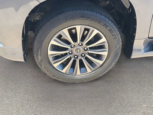Used 2022 Lexus GX 460 Luxury w/ Accessory Package AWD/4WD image 42
