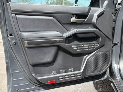 Used 2024 Toyota Tacoma TRD Sport image 15