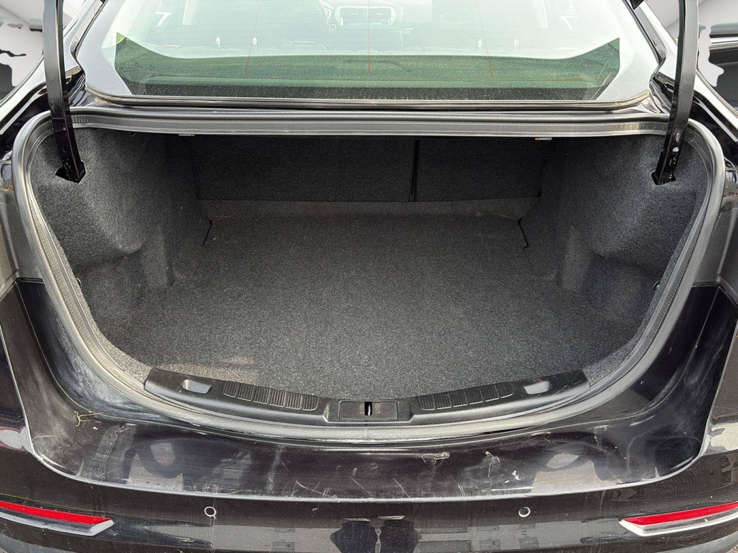 Used 2020 Ford Fusion SE FWD image 18