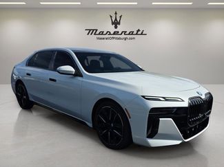 Used 2025 BMW 760i xDrive w/ Premium Package video 3