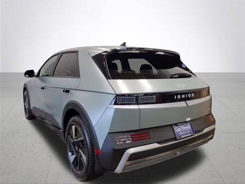 New 2026 Hyundai Ioniq 5 SEL image 10