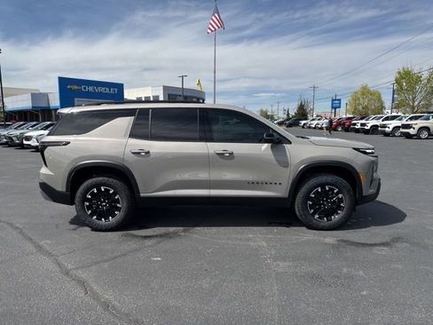 New 2026 Chevrolet Traverse Z71 w/ Driver Confidence Package AWD/4WD image 8