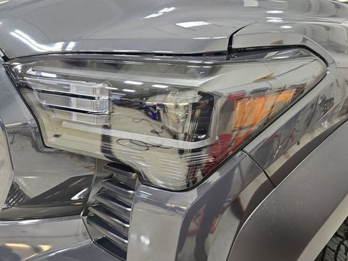 Used 2025 Toyota Tacoma TRD Off-Road image 30