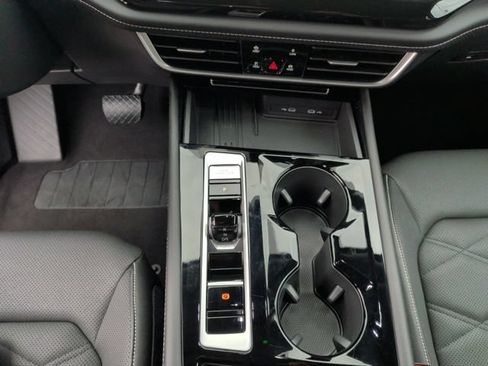 Used 2026 Volkswagen Atlas SE AWD/4WD image 17