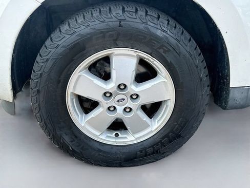 Used 2010 Ford Escape XLT FWD image 27