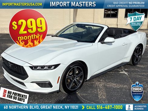 Used 2024 Ford Mustang Convertible RWD image 1