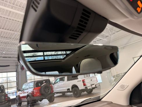 Used 2025 GMC Acadia Denali w/ Super Cruise Package image 44