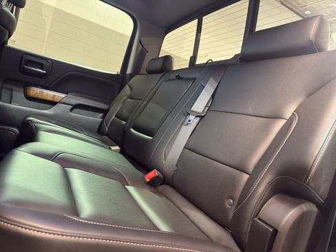 Used 2014 GMC Sierra 1500 SLT w/ SLT Crew Cab Value Package AWD/4WD image 31