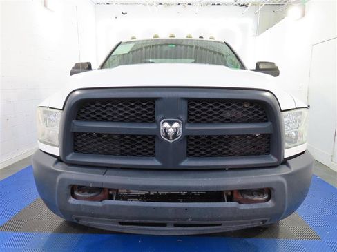 Used 2016 RAM 2500 Tradesman image 3