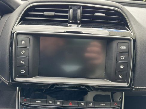 Used 2018 Jaguar XE S AWD/4WD image 28
