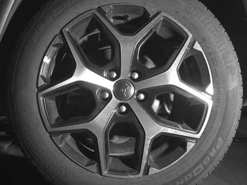 Used 2025 Jeep Compass Limited image 14