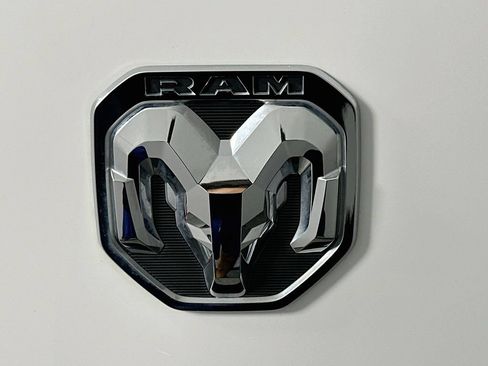 Used 2025 RAM ProMaster 2500 w/ Convenience Group FWD image 24
