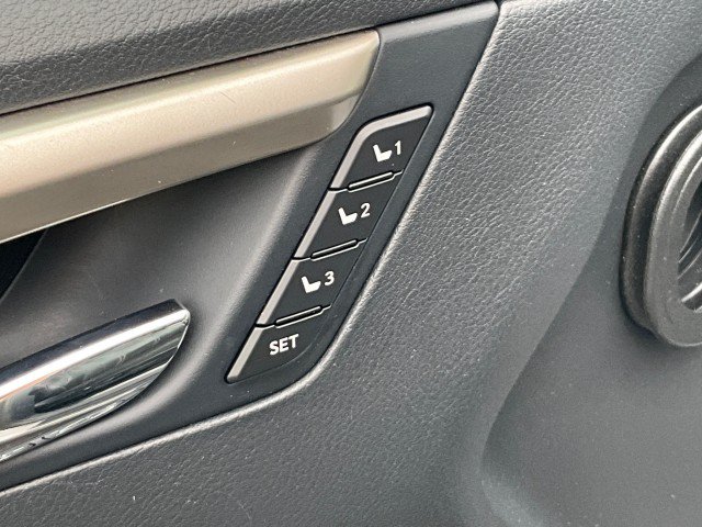 Used 2018 Lexus RX 350L AWD w/ Premium Package image 32