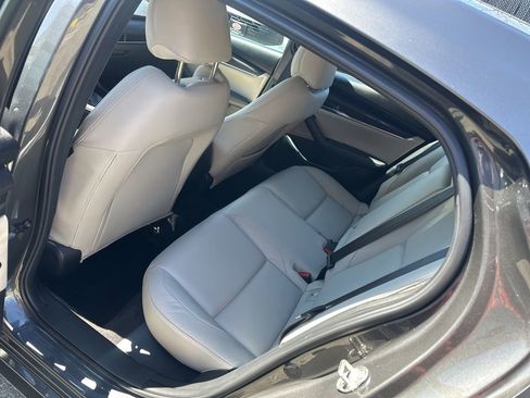 Used 2023 MAZDA MAZDA3 s FWD image 23