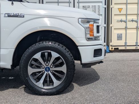 Used 2019 Ford F150 XL w/ Equipment Group 101A Mid AWD/4WD image 12