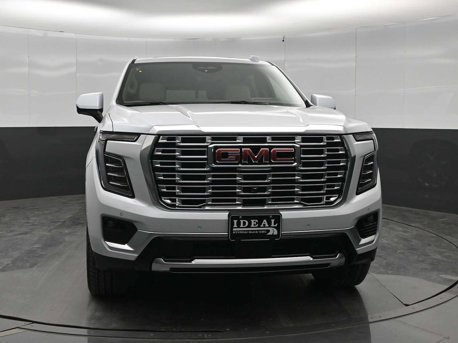 New 2027 GMC Yukon Denali w/ Denali Reserve Package AWD/4WD image 2