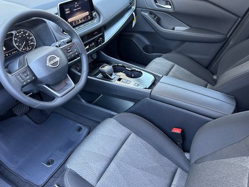 New 2026 Nissan Rogue SV FWD image 12