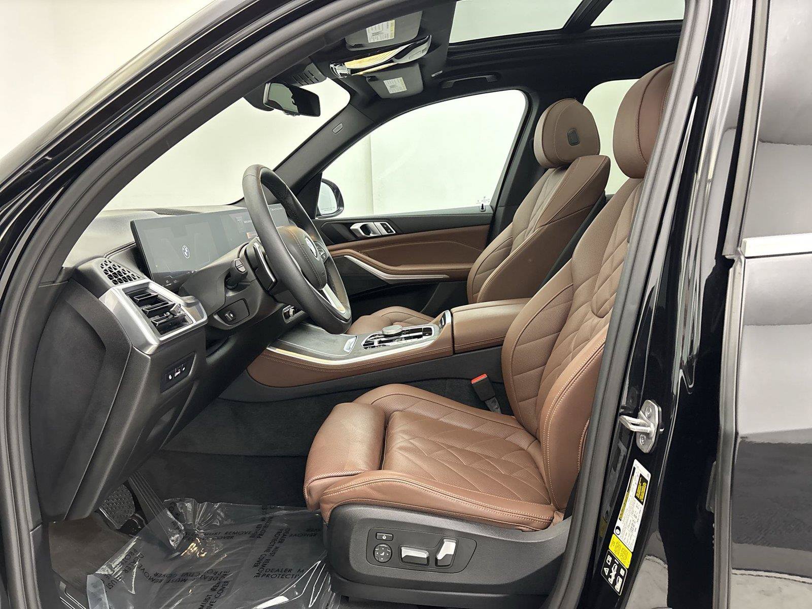 Used 2024 BMW X5 xDrive40i w/ Parking Assistance Package AWD/4WD image 25