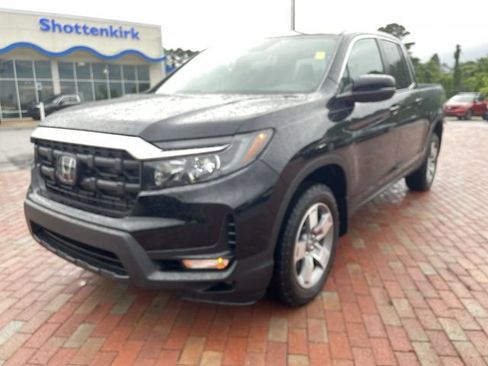 Certified 2025 Honda Ridgeline RTL image 1
