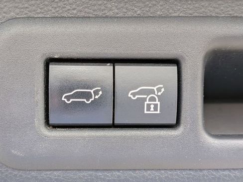 Used 2023 Toyota Sequoia Capstone AWD/4WD image 21