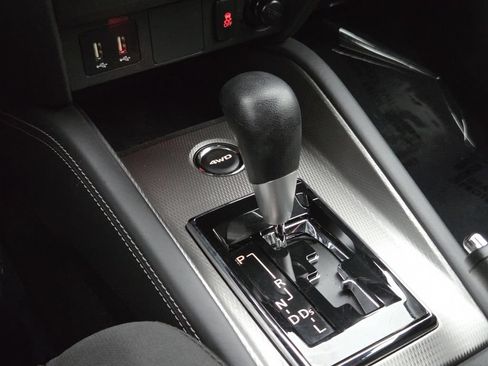 Used 2026 Mitsubishi Outlander Sport ES AWD/4WD image 32
