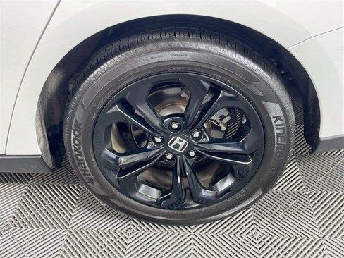 Used 2025 Honda Accord SE image 31
