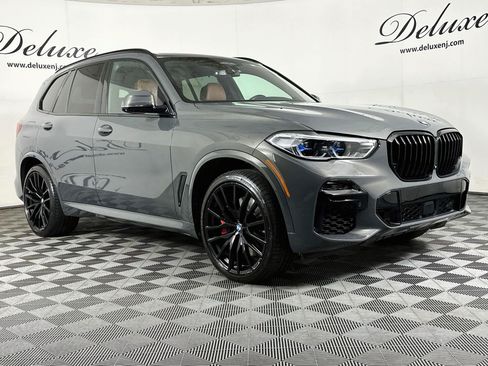 Used 2022 BMW X5 M50i w/ Executive Package AWD/4WD image 1