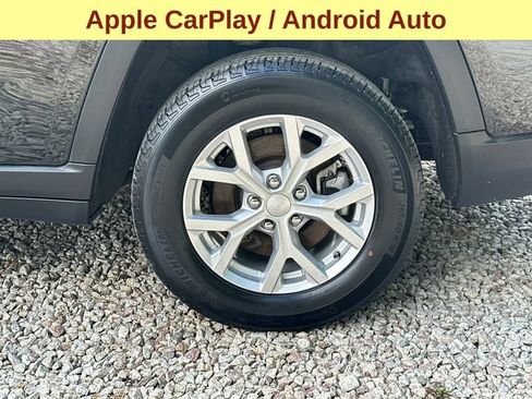 Used 2023 Jeep Grand Cherokee L Limited w/ Trailer Tow Group (B) AWD/4WD image 9