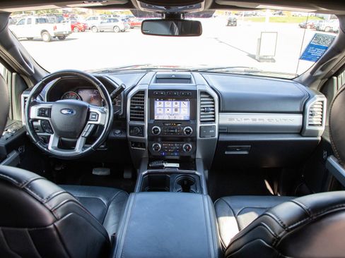 Used 2019 Ford F250 Platinum w/ Platinum Ultimate Package image 16