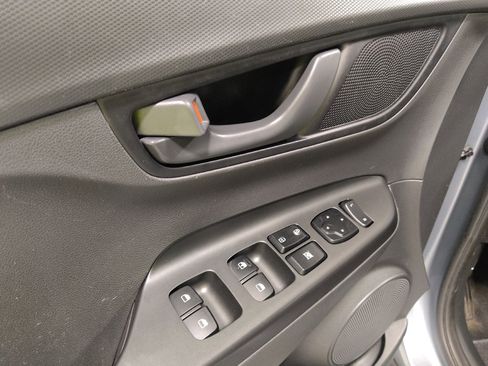Used 2021 Hyundai Kona SE FWD image 27