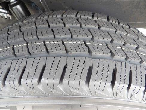 Used 2024 Toyota Tacoma SR RWD image 45