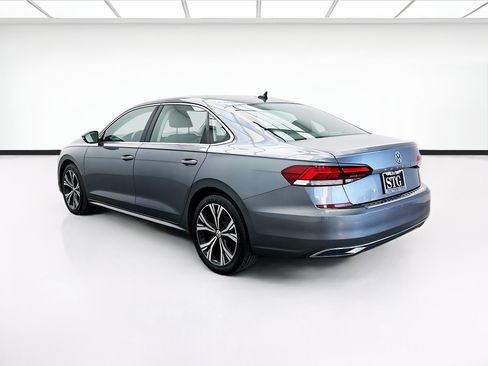 Used 2021 Volkswagen Passat 2.0T SE FWD image 6