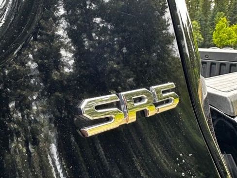 Used 2025 Toyota Tacoma SR5 AWD/4WD image 33