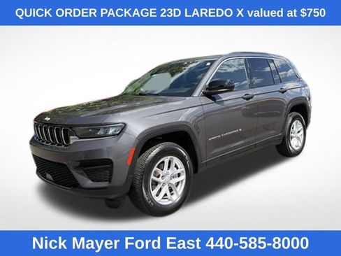 Used 2024 Jeep Grand Cherokee Laredo X AWD/4WD image 3