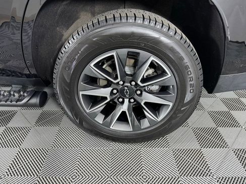 Used 2023 Chevrolet Tahoe Z71 w/ Luxury Package image 35