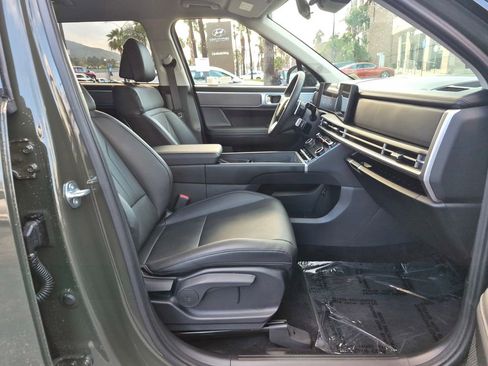 Used 2025 Hyundai Santa Fe SEL image 31