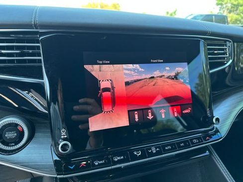 Used 2023 Jeep Wagoneer Series III w/ Convenience Group I image 26