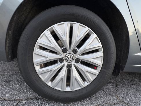 Used 2019 Volkswagen Jetta S w/ Driver Assistance Package image 33