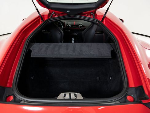 Certified 2018 Ferrari 812 Superfast RWD image 34